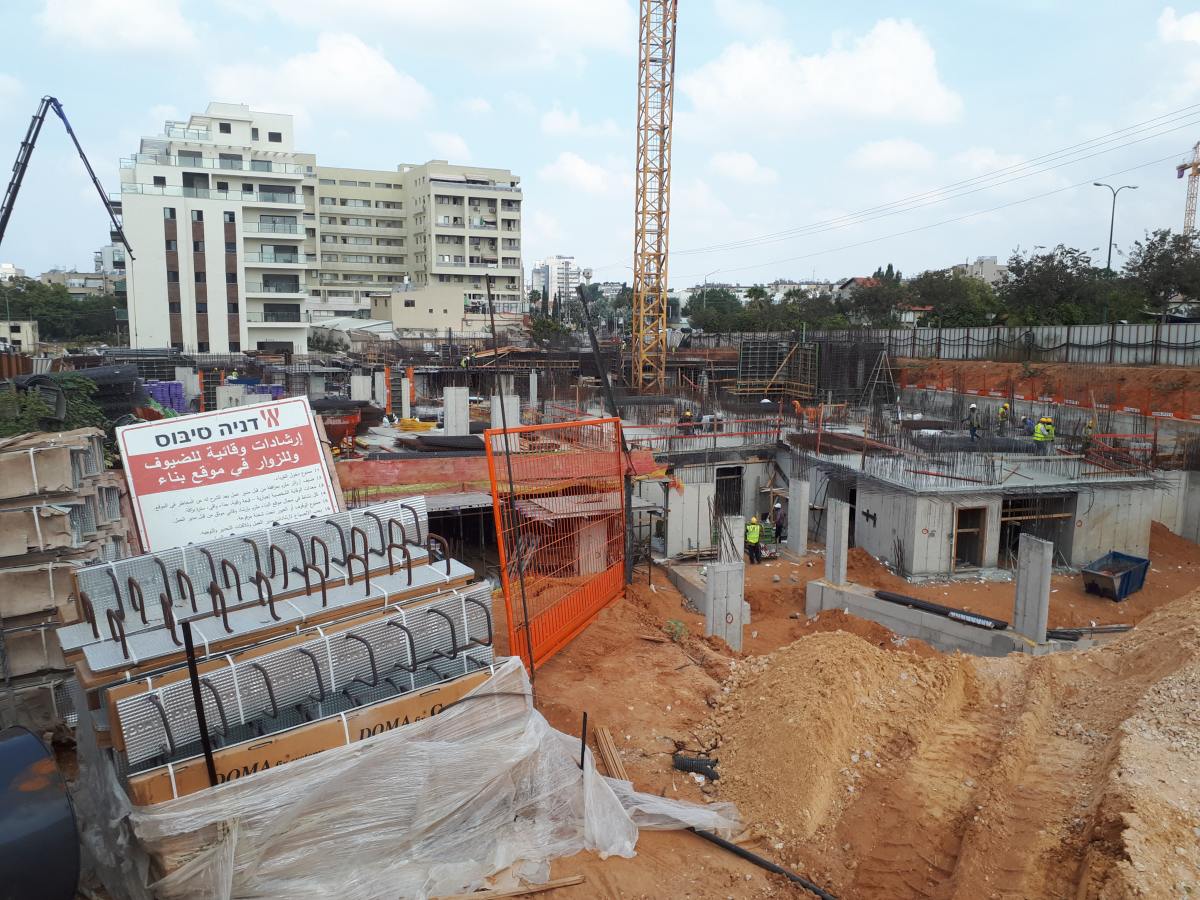רחובות החדשה דניה סיבוס – דבק כימי AC100Pro ובורג בטון BT