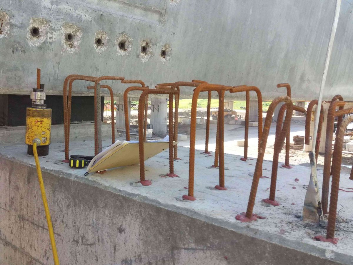 מחלף העמקים על כביש 6 – עיגון קוצים עם עוגן כימי דבק אפוקסי AC500Pro ו-CT50Pro