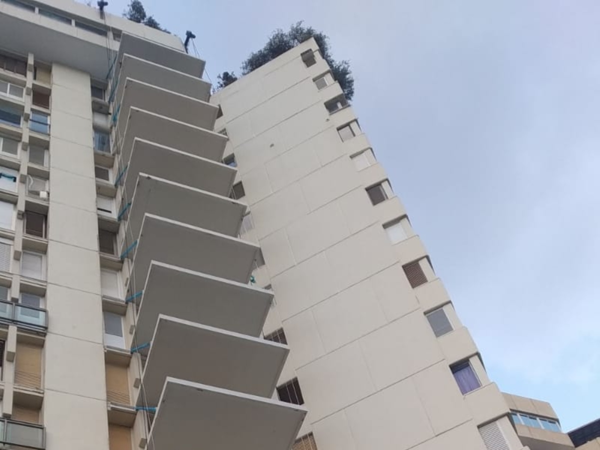 רח' בלקינד תל אביב – תוספת מרפסת עם עוגן כימי דבק אפוקסי ועוגן חץ