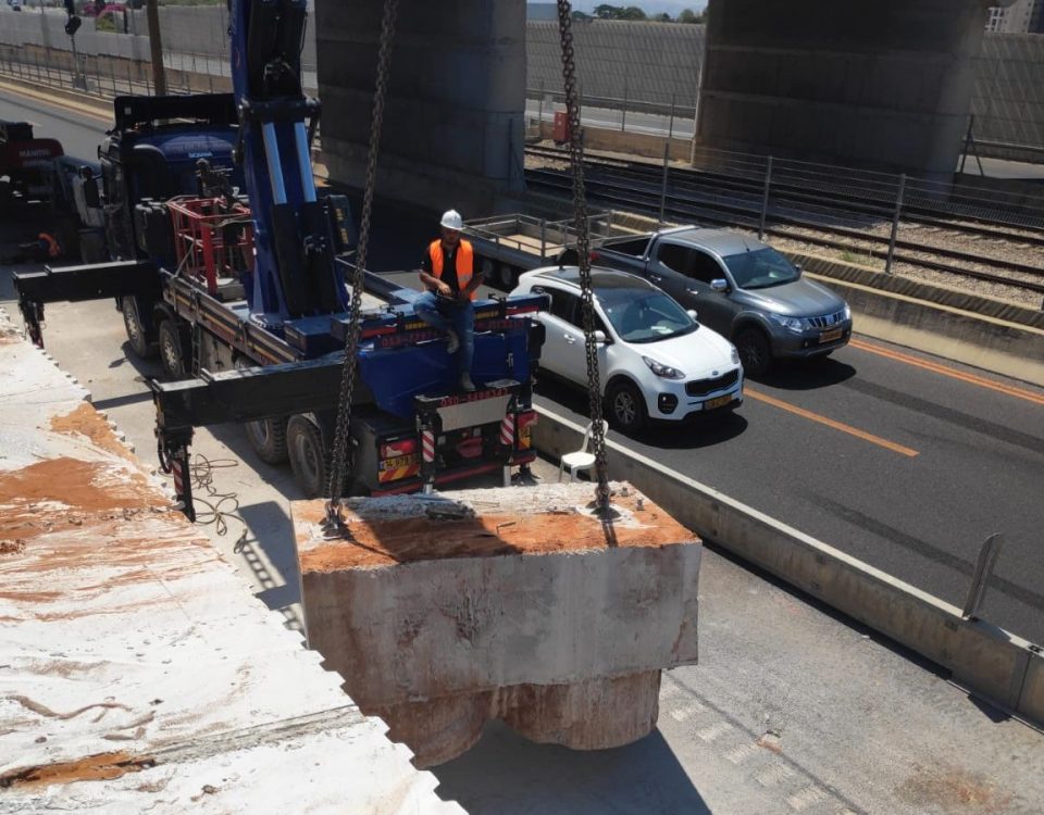 הזזת קירות בטון כביש 531 מגדיאל עם בורג בטון בהברגה ישירה BT