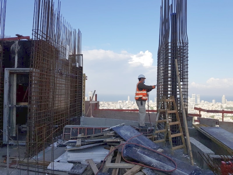 Alfa Tower – בורג עיין לעבודות בגובה BTeye, בורג בטון לרגל תבניות BT, דבק כימי להדבקת קוצים Chemfix200